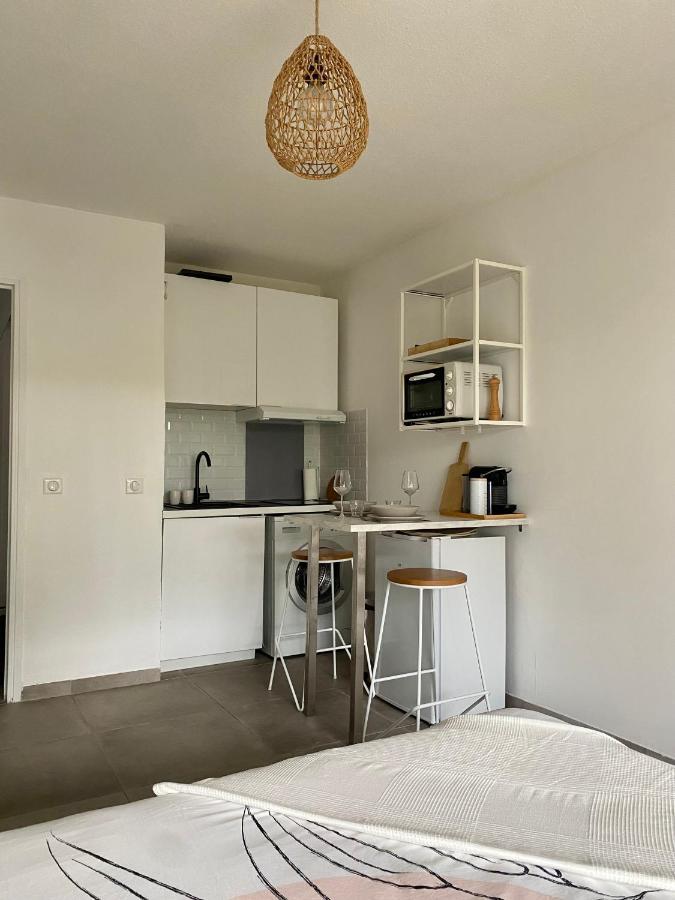 Le Maya - Studio Avec Piscine Antibes Eksteriør billede